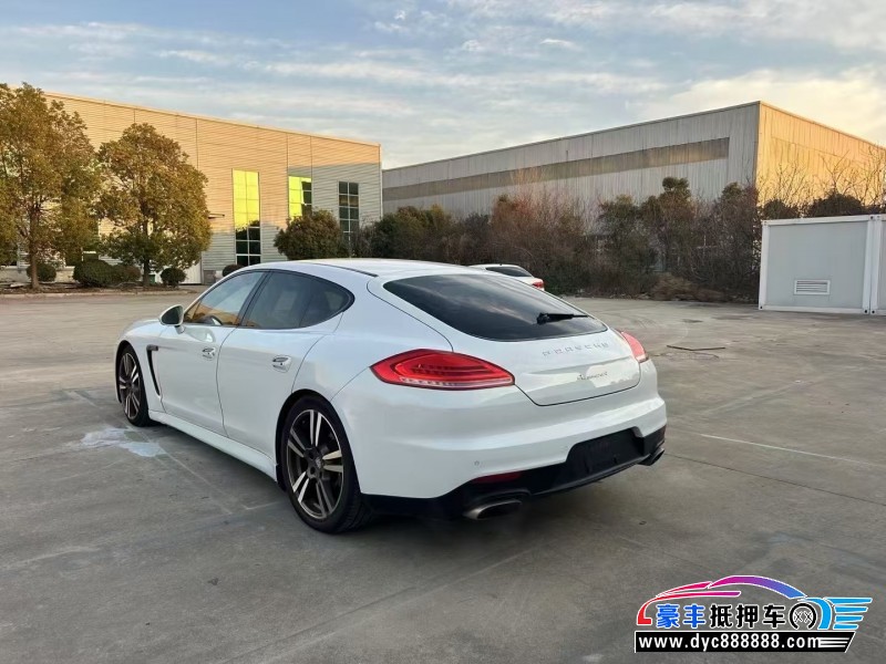 15年保时捷帕纳梅拉轿车抵押车出售
