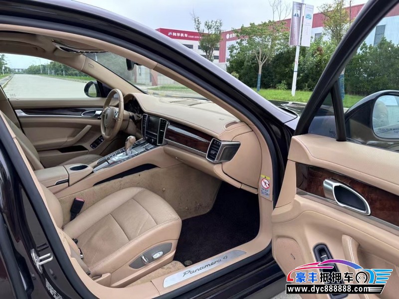 12年保时捷帕纳梅拉轿车抵押车出售