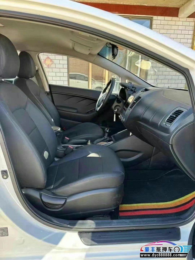 19年起亚K3轿车抵押车出售