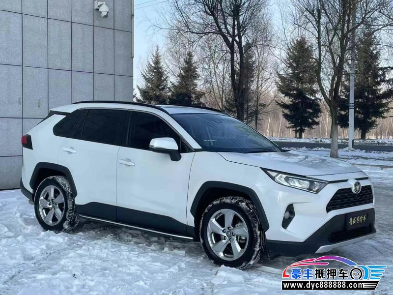 21年丰田RAV4轿车抵押车出售