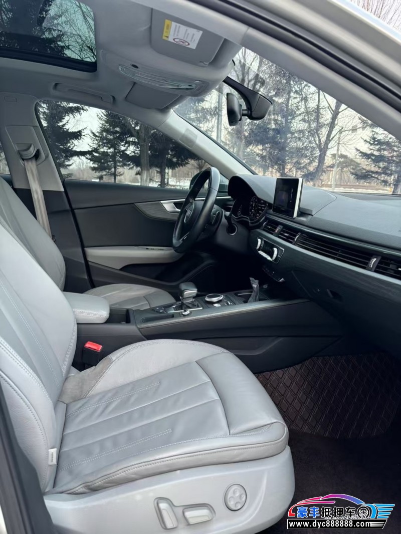 18年奥迪A4L轿车抵押车出售