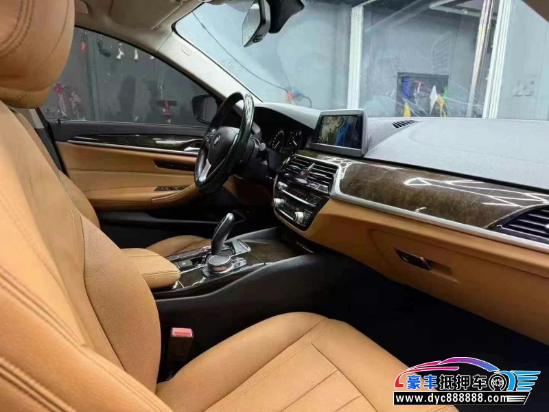 18年宝马5系轿车抵押车出售