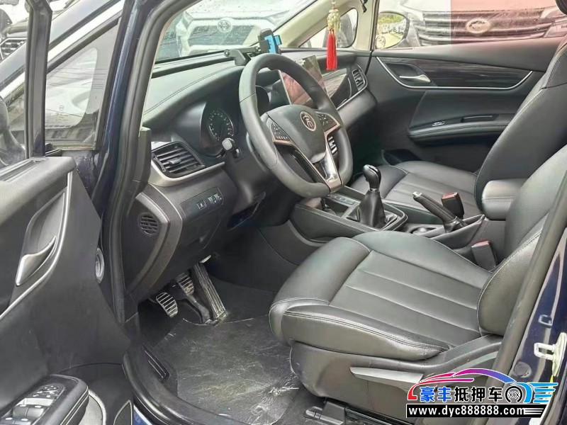 19年比亚迪宋轿车抵押车出售