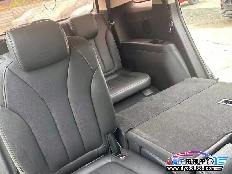 19年比亚迪宋轿车抵押车出售