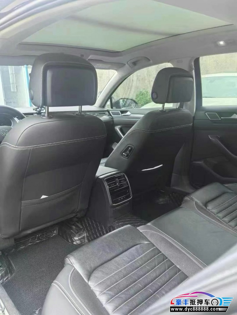 21年大众迈腾轿车抵押车出售