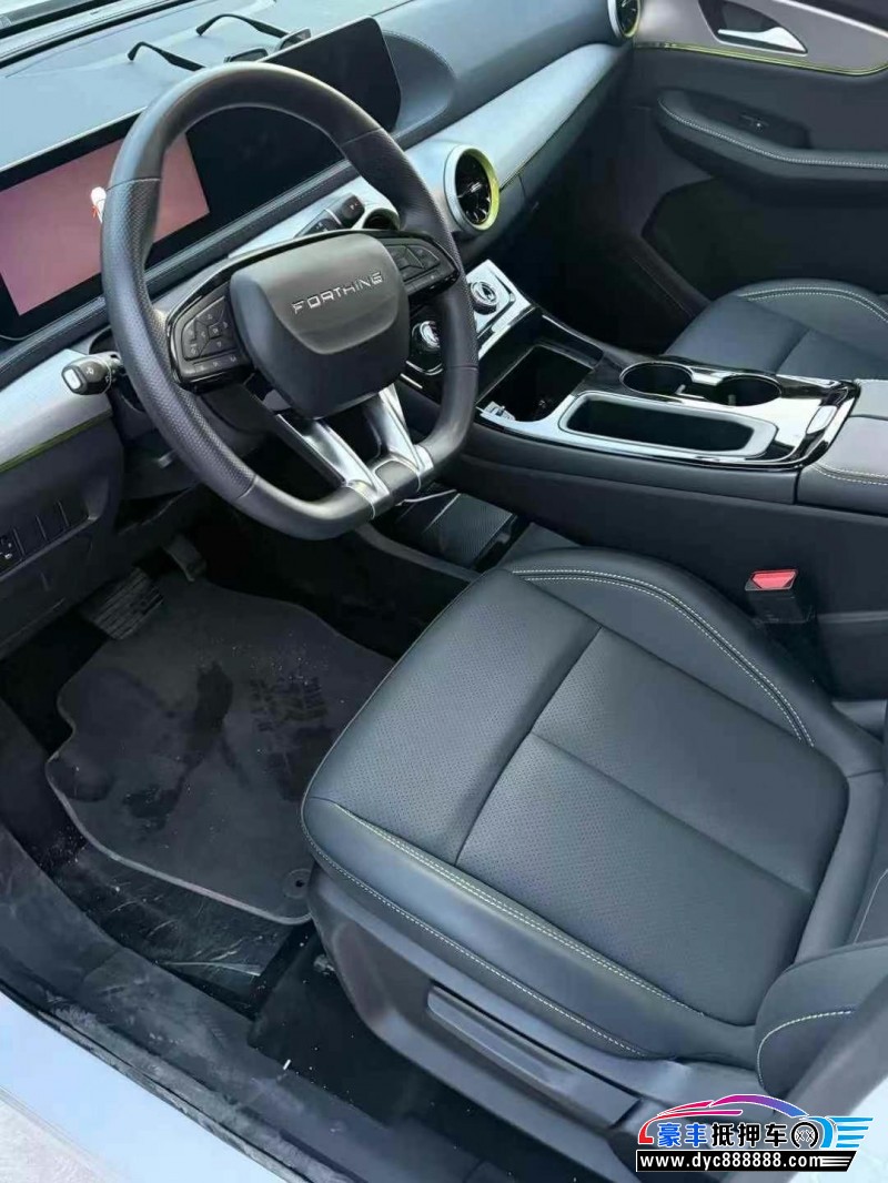 24年东风雷霆轿车抵押车出售