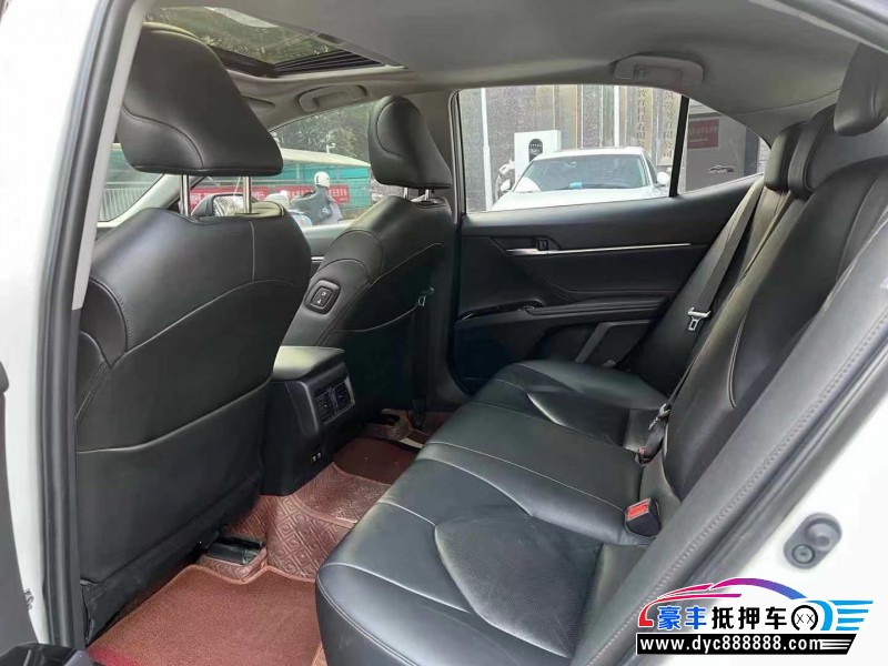 20年丰田凯美瑞轿车抵押车出售