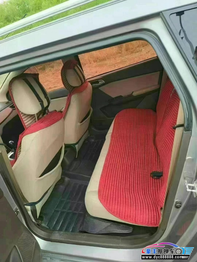 17年宝骏310W轿车抵押车出售