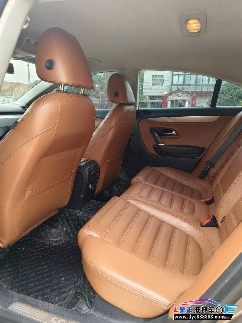 13年大众CC轿车抵押车出售