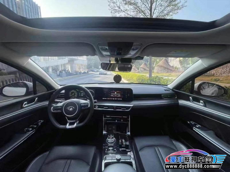 20年起亚K5轿车抵押车出售