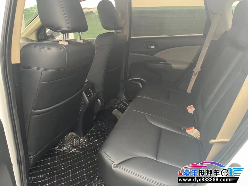 16年本田CR-V轿车抵押车出售