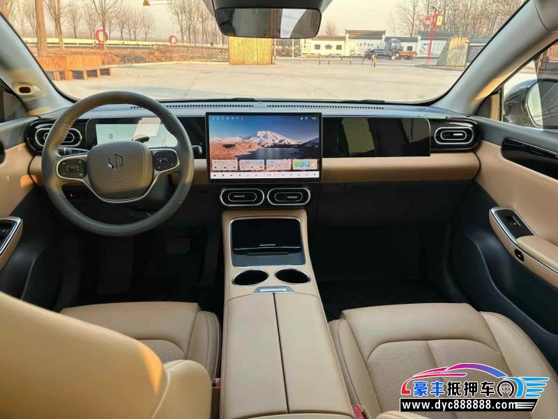 24年零跑c01轿车抵押车出售