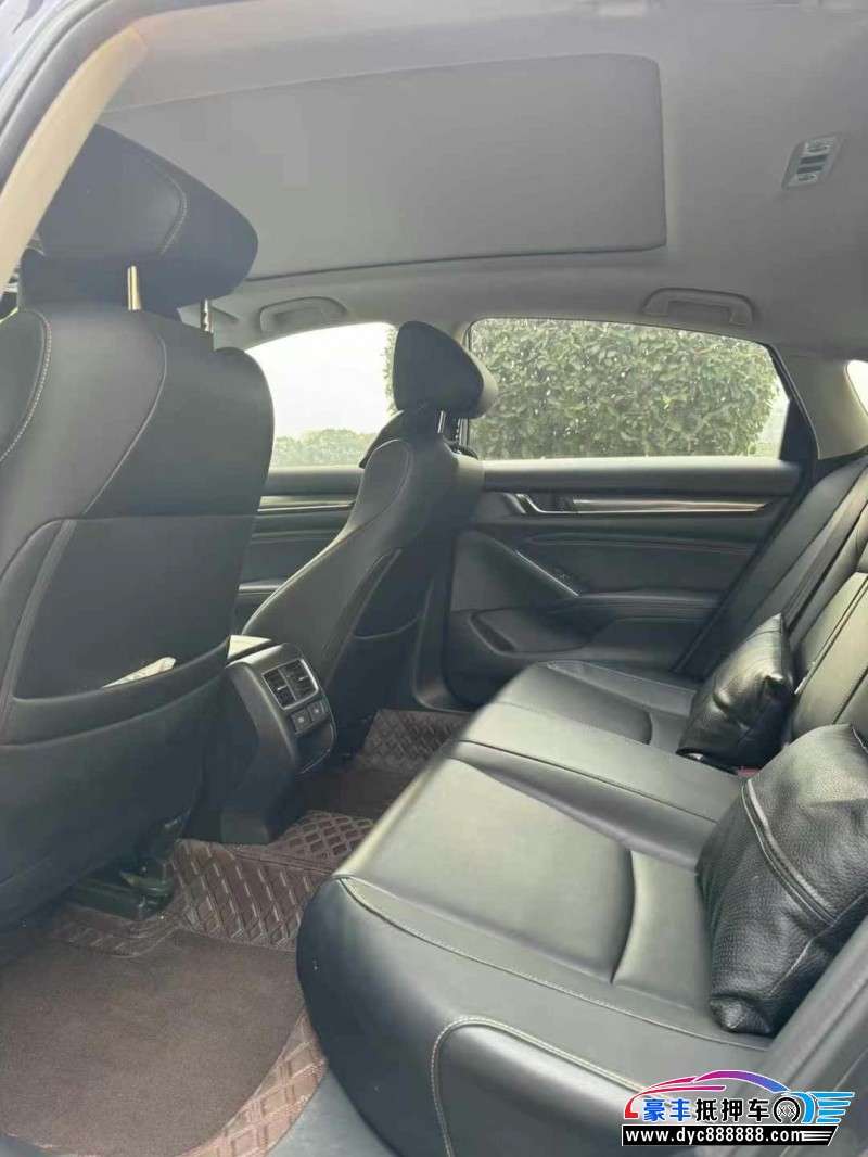 22年本田雅阁轿车抵押车出售