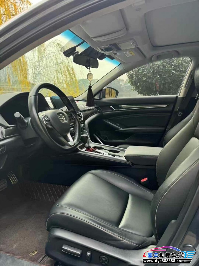 22年本田雅阁轿车抵押车出售