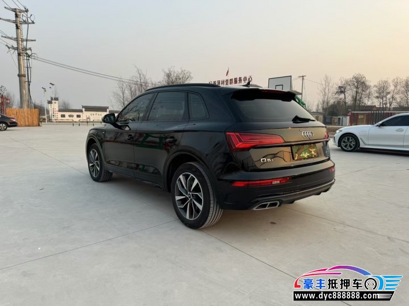 22年奥迪Q5轿车抵押车出售