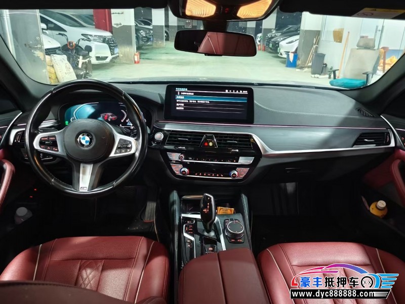 21年宝马5系轿车抵押车出售