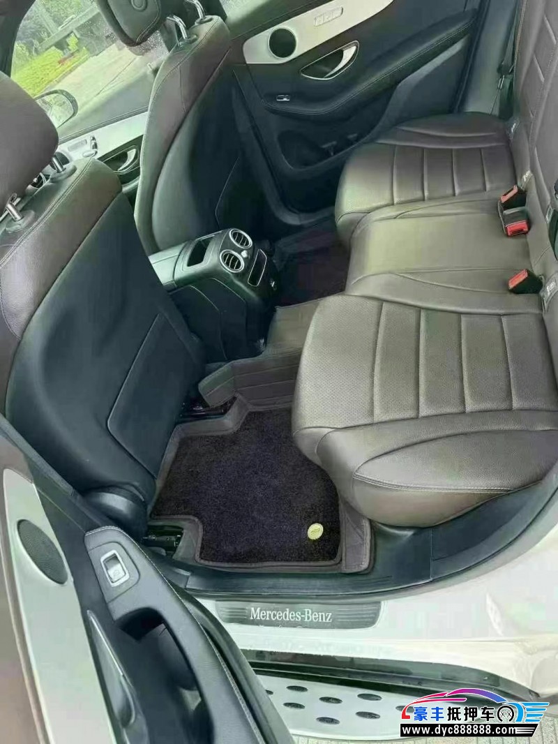 21年奔驰GLC轿车抵押车出售