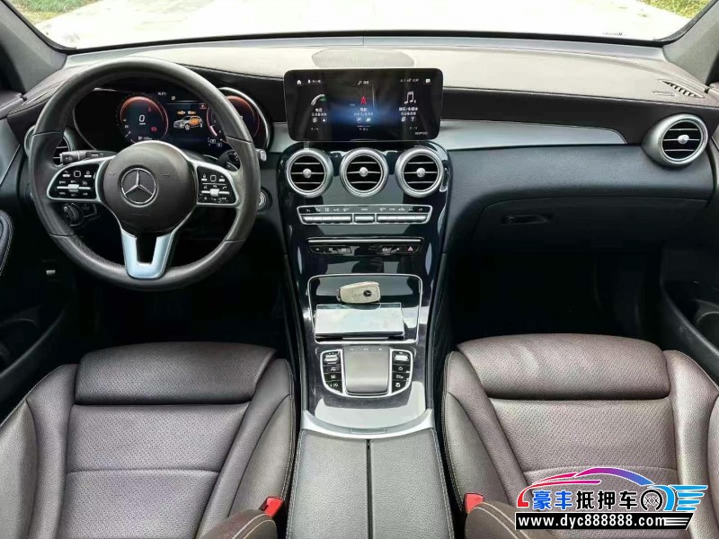 21年奔驰GLC轿车抵押车出售