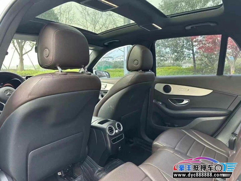 21年奔驰GLC轿车抵押车出售