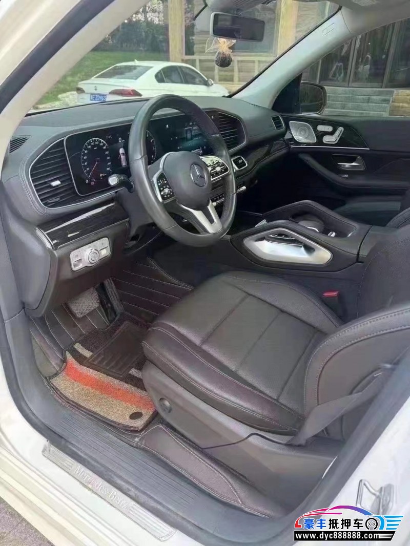 19年奔驰GLE轿车抵押车出售