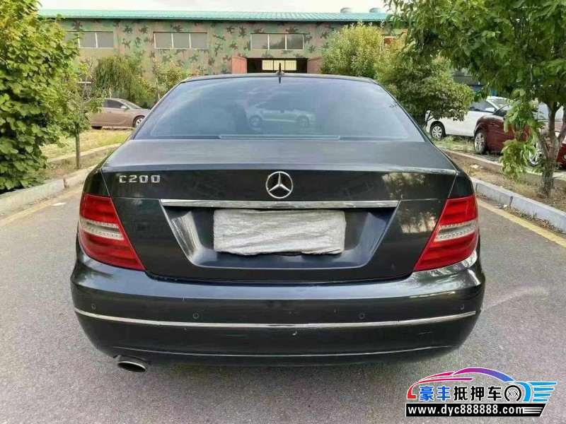 12年奔驰C轿车抵押车出售