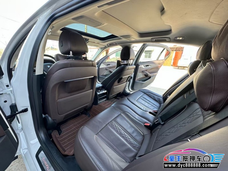 20年宝马5系轿车抵押车出售