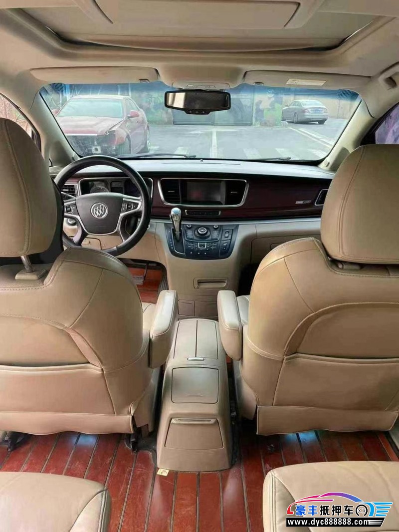 14年别克GL8轿车抵押车出售