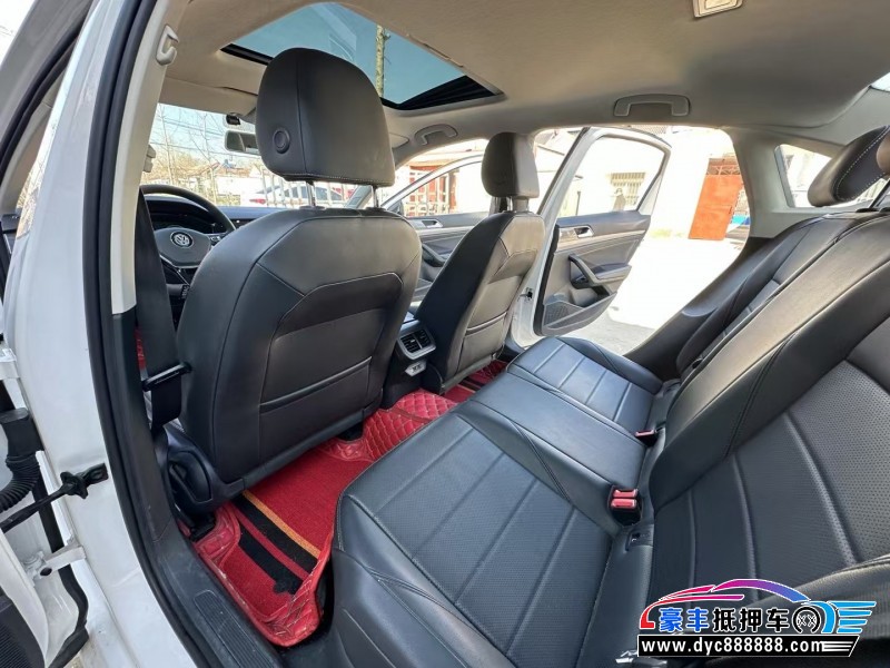 19年大众朗逸轿车抵押车出售