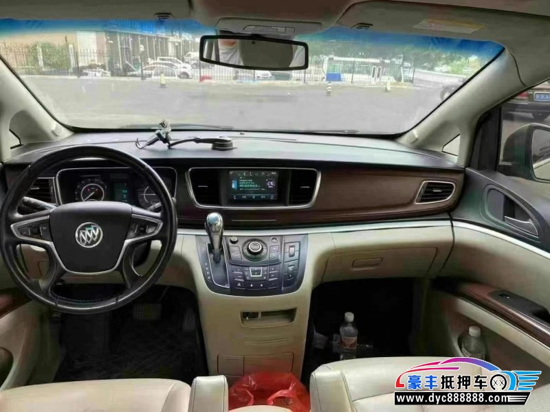 17年别克GL8MPV抵押车出售