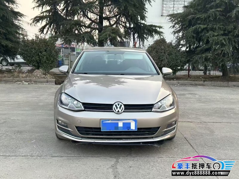 16年大众高尔夫轿车抵押车出售