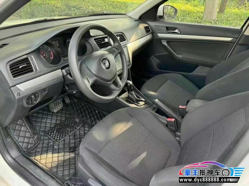 18年大众朗逸轿车抵押车出售