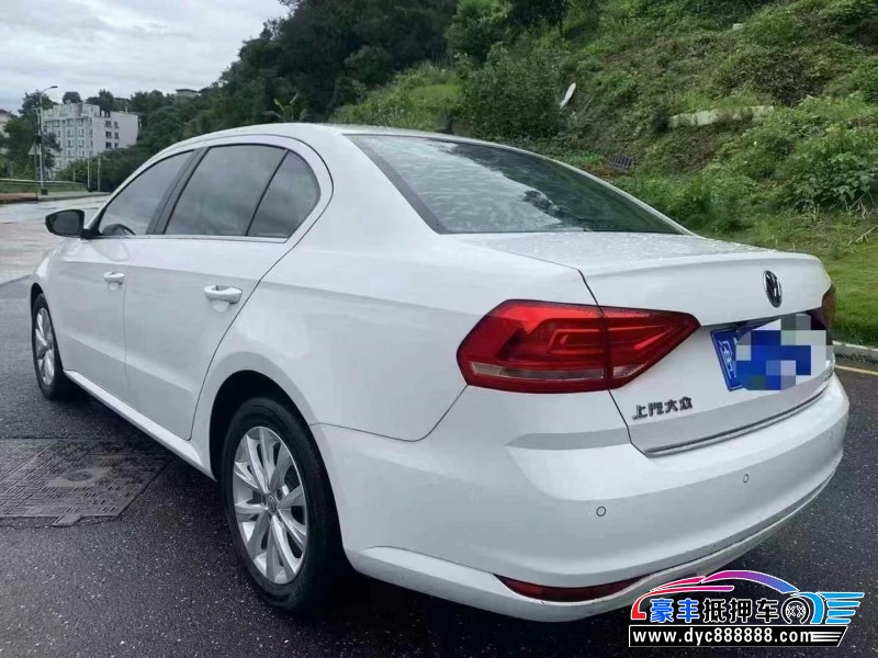 17年大众朗逸轿车抵押车出售