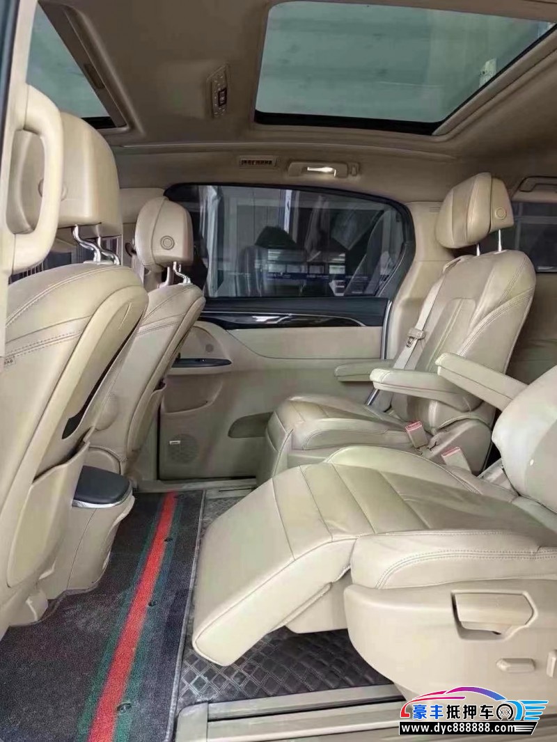 19年别克GL8轿车抵押车出售