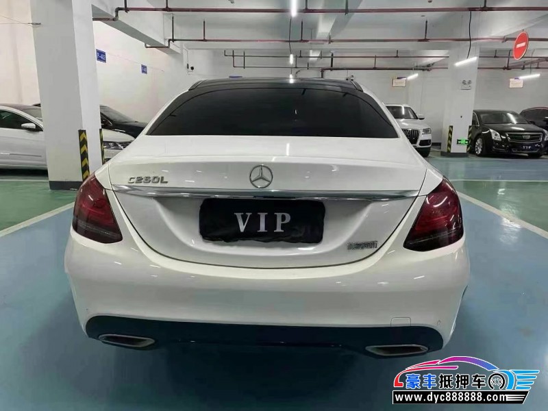 21年奔驰C轿车抵押车出售