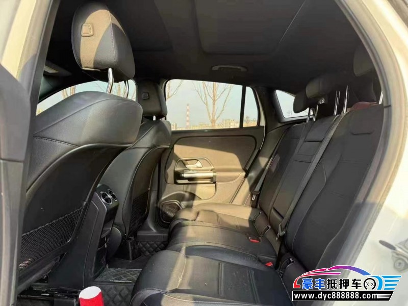 20年奔驰GLA轿车抵押车出售