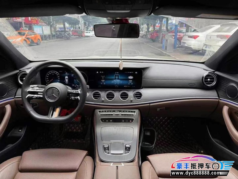 23年奔驰E轿车抵押车出售