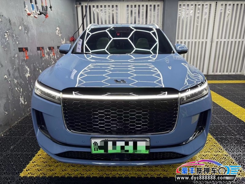 22年理想ONE轿车抵押车出售