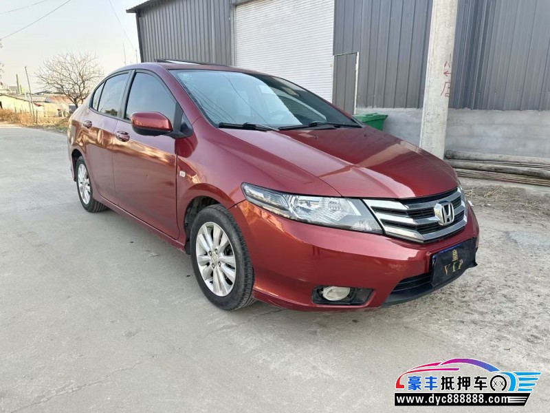 12年本田锋范轿车抵押车出售