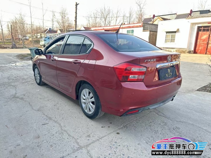 12年本田锋范轿车抵押车出售