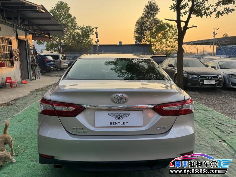 18年丰田凯美瑞轿车抵押车出售