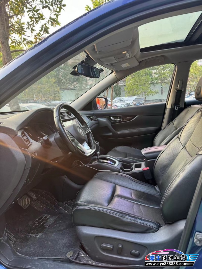 19年日产奇骏轿车抵押车出售