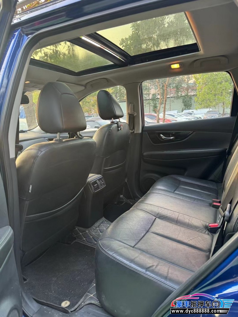 19年日产奇骏轿车抵押车出售