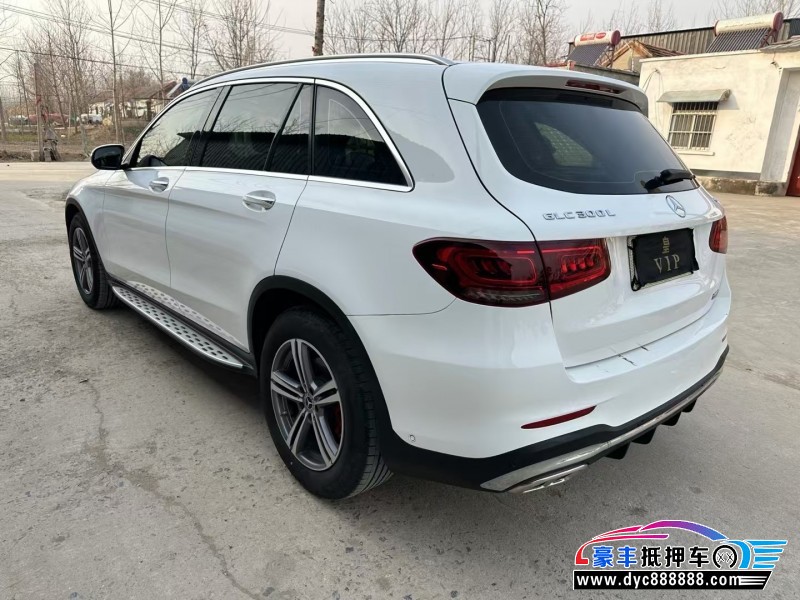 19年奔驰GLC轿车抵押车出售