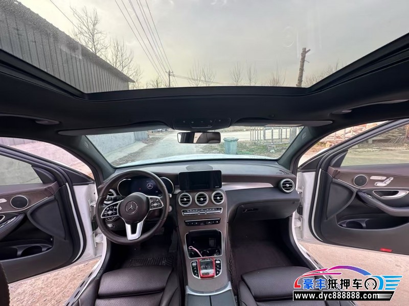 19年奔驰GLC轿车抵押车出售
