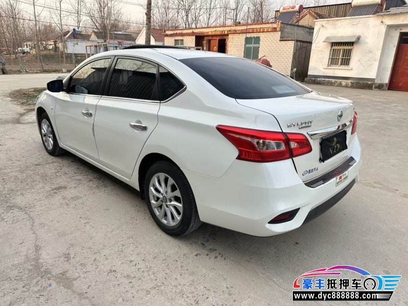 20年日产轩逸轿车抵押车出售