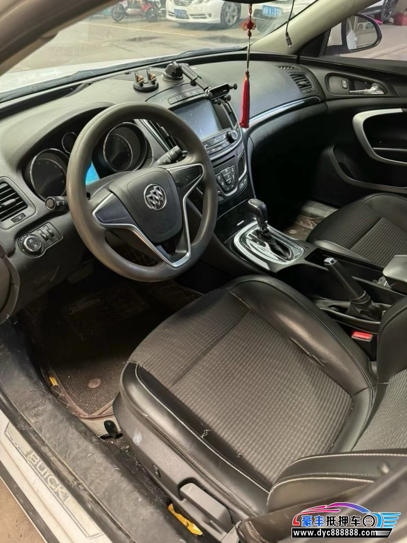 16年别克君威轿车抵押车出售