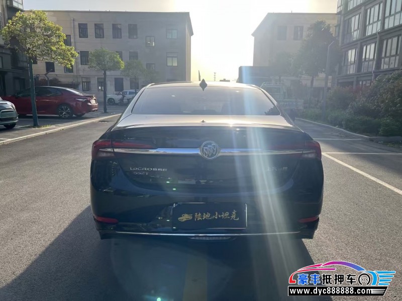 20年别克君越轿车抵押车出售