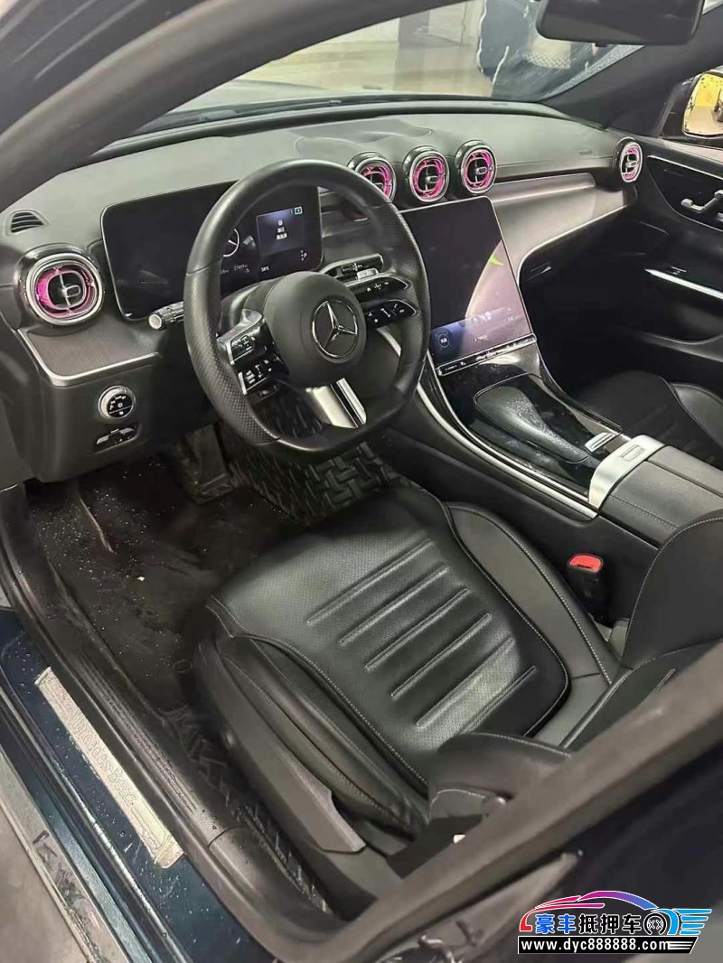 22年奔驰C轿车抵押车出售