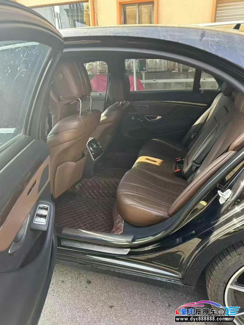 17年奔驰S轿车抵押车出售