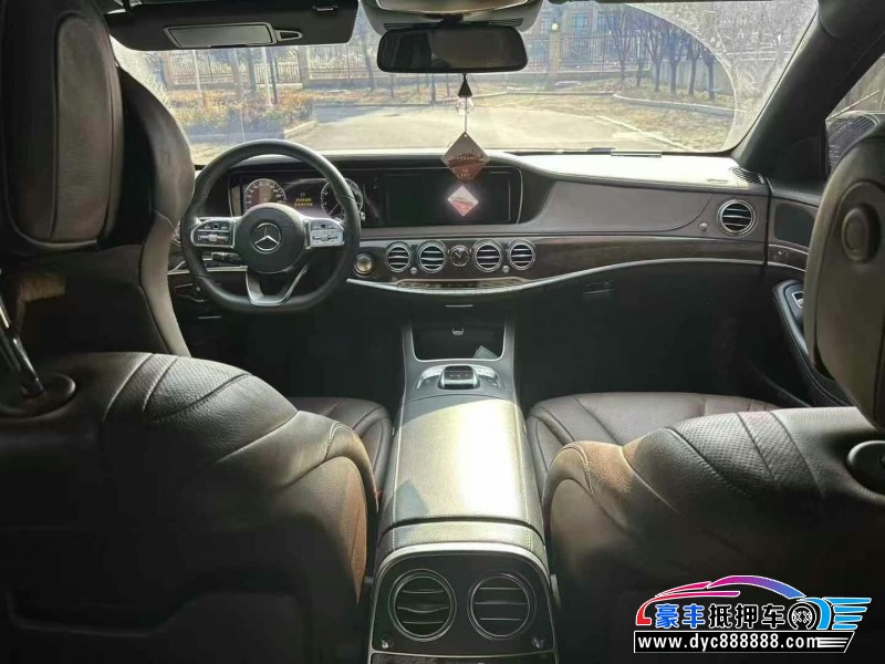 17年奔驰S轿车抵押车出售